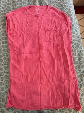 Velvet by Graham & Spencer Pink Short-Sleeve dress size S